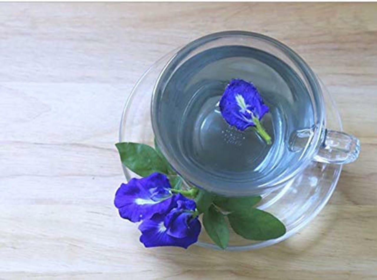Number One ChaTraMue Hand Brand Jasmine Butterfly Pea Green Tea 5.29 Oz. (150 g)