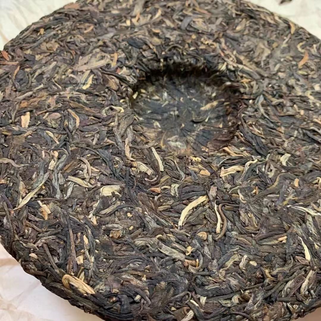 Authentic Yunnan Pu-erh Raw Tea Cake 357g Aged Banzhang Sheng Puer Tea