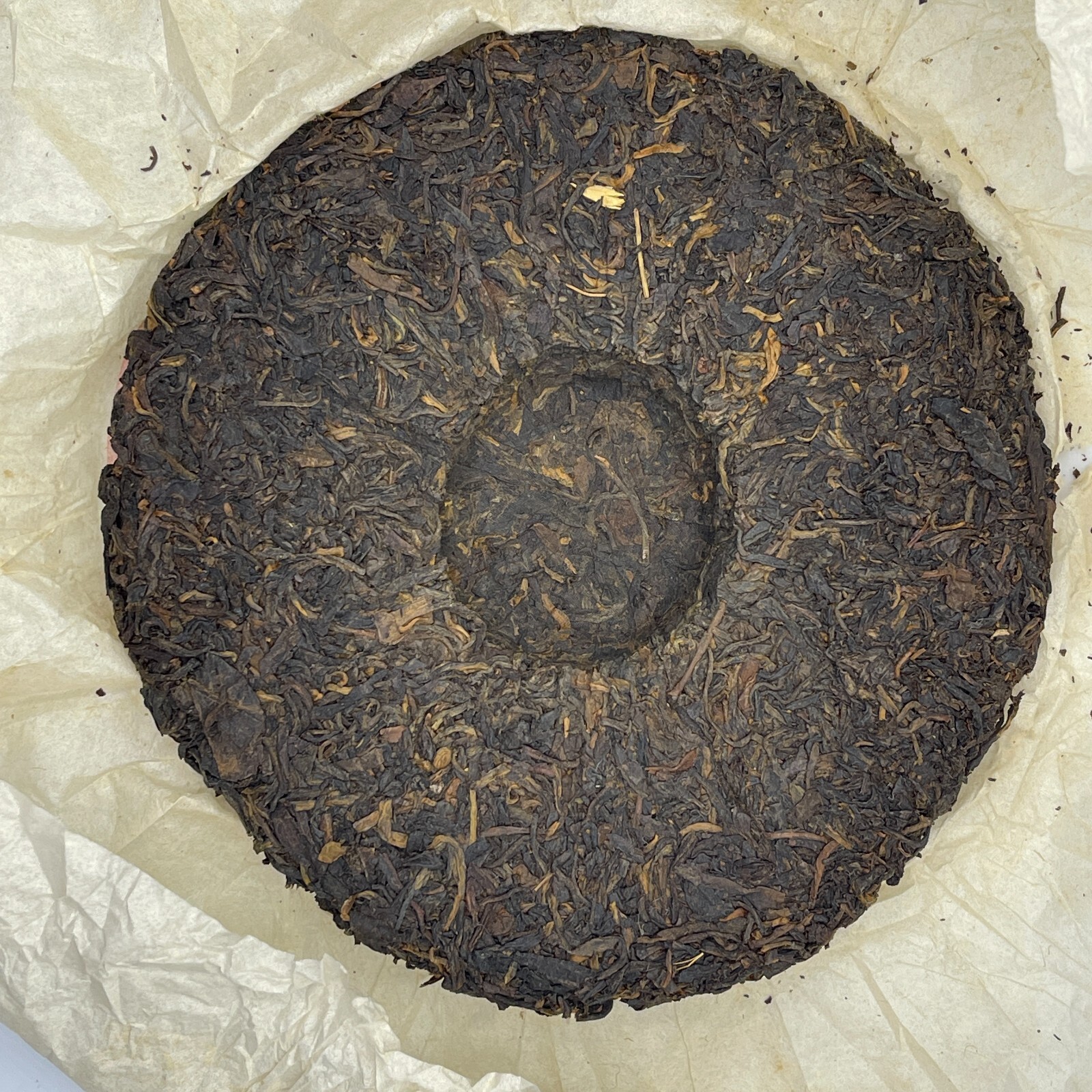 Pu-Erh tea,2002,Yunnan Gaoligong Mountain Wild Cake Tea,357g,Raw