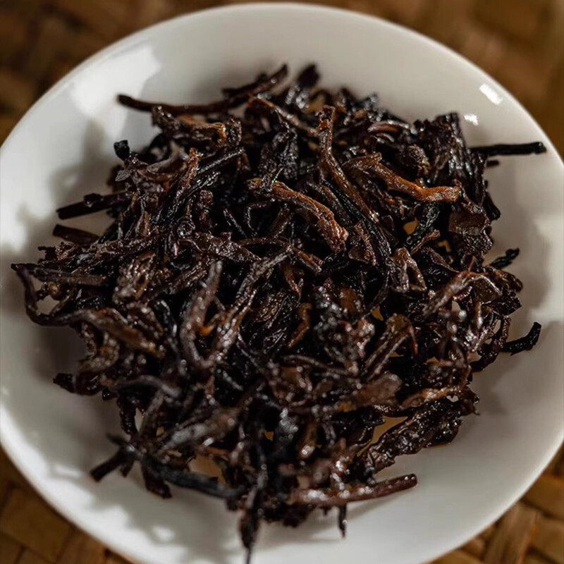 2022 Year Yunnan TAETEA V93 Pu-erh Tea Menghai Dayi Ripe Puer Tuocha 500g