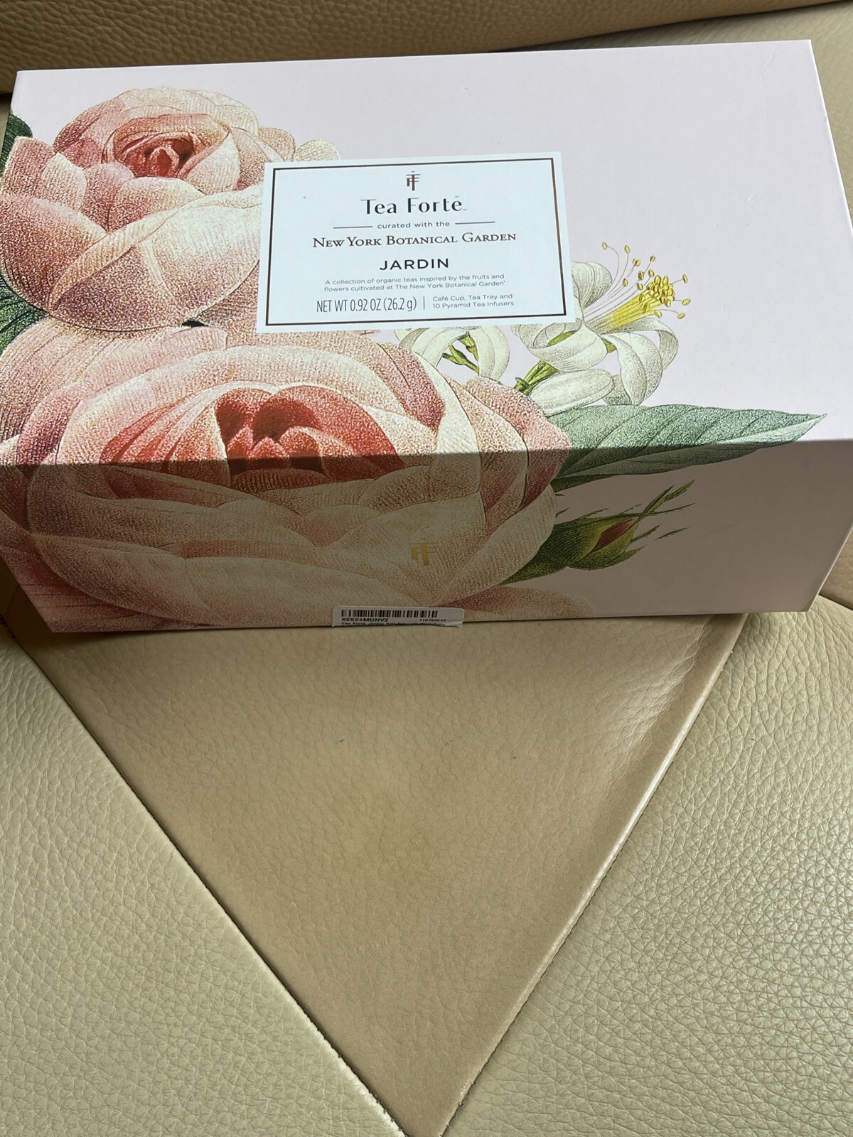 Tea Forte Jardin Gift Set with Pink Cafe Cup Tea Tray and 10 Handcrafted Pyra…