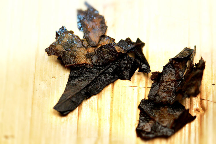 250g Aged Ripe Pu-erh Tea Old Tree Shu Puerh Natural Agarwood Oud Flavor Tea