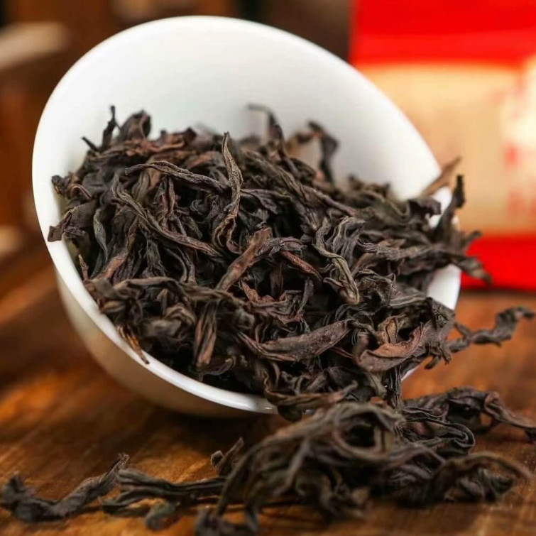 Premium Wuyi Da Hong Pao, Oolong Black Tea (12 Bags)