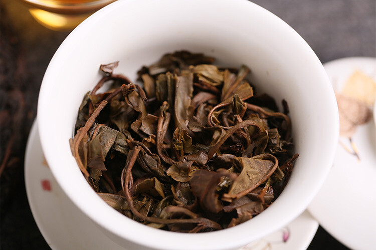 2003 Kong Ming Shan Pressed Qizi Cake of Yiwu Classic Tea Puerh Puer Raw 357g