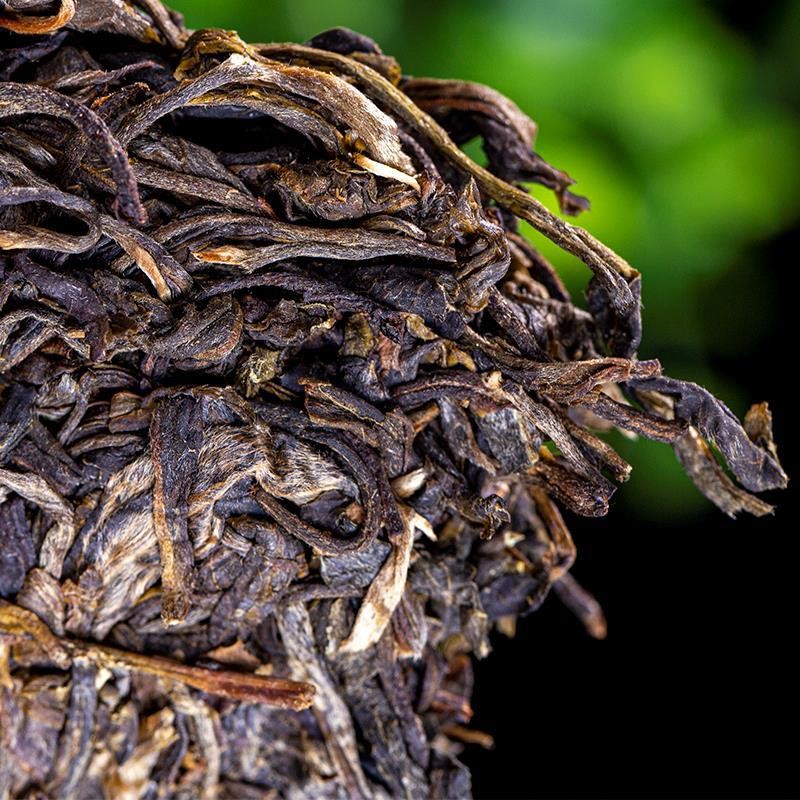 357g Yunnan Pu’er Tea Raw Tea Cake Yi Wu Guafengzhai Pure Material Qizi Cake Tea