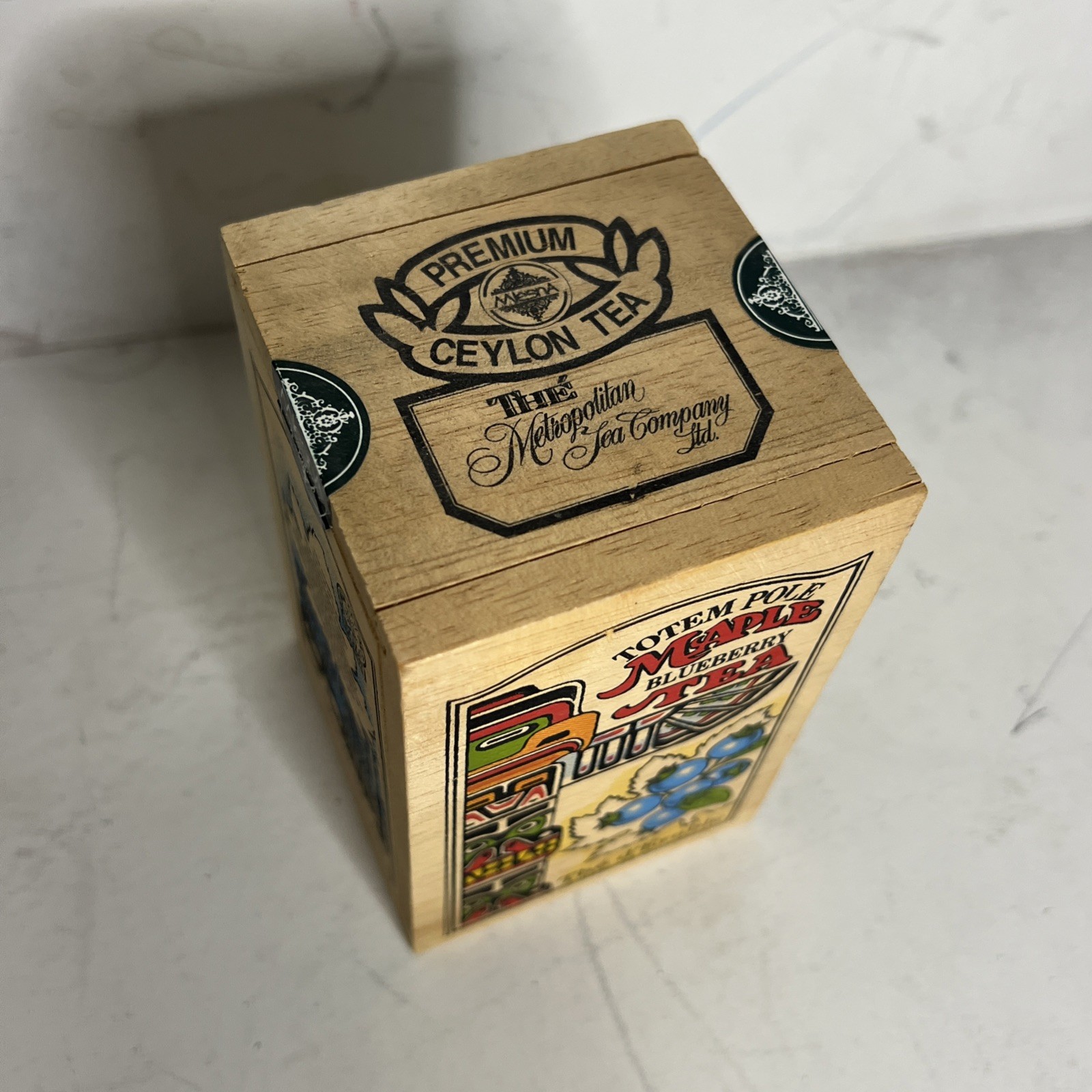Vintage Mlesna Totem Pole Maple Blueberry Tea Wooden Box – 25 Bags Ceylon