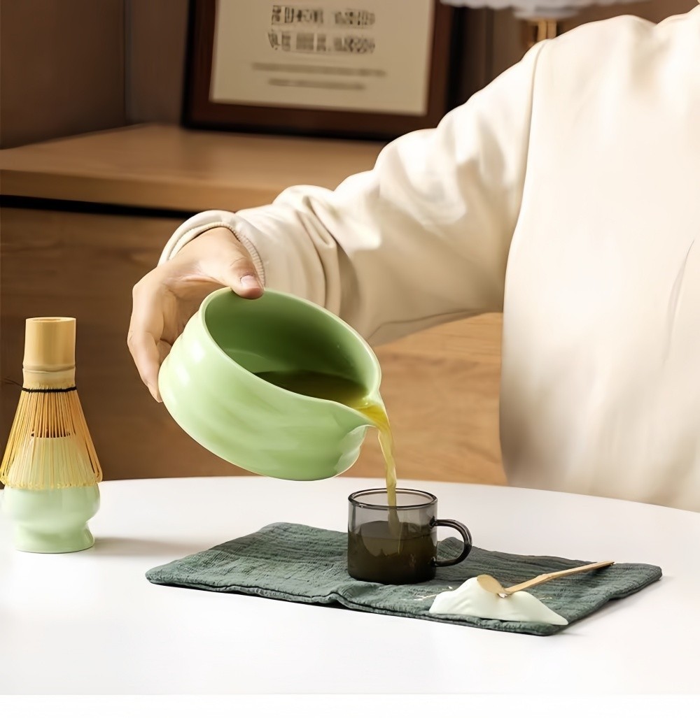 Matcha Set, 5 Pcs Japanese Matcha Whisk Set – 16oz Bowl with Spout, Bamboo Scoop
