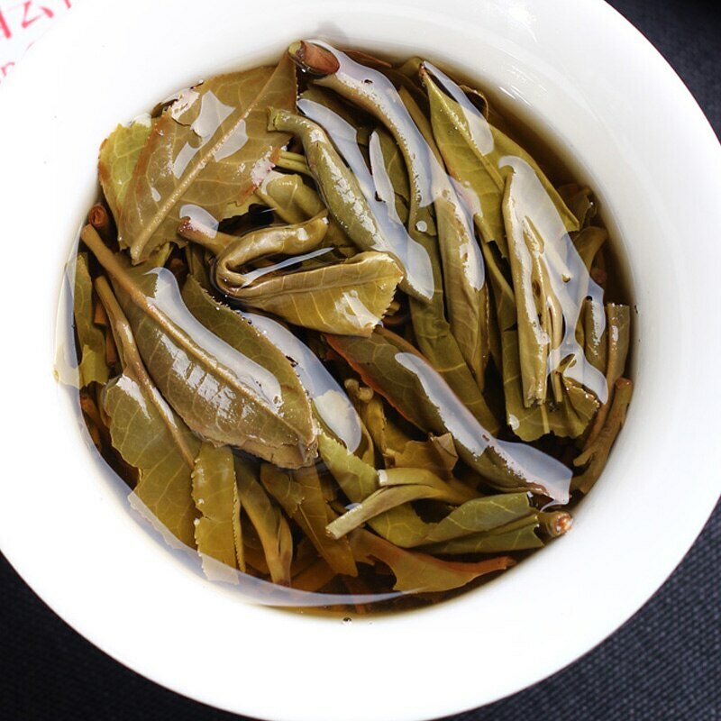 2018 Haiwan Old Comrade 7548 Pu-erh Strong-flavor 181 Raw Puer Tea Cake 357g