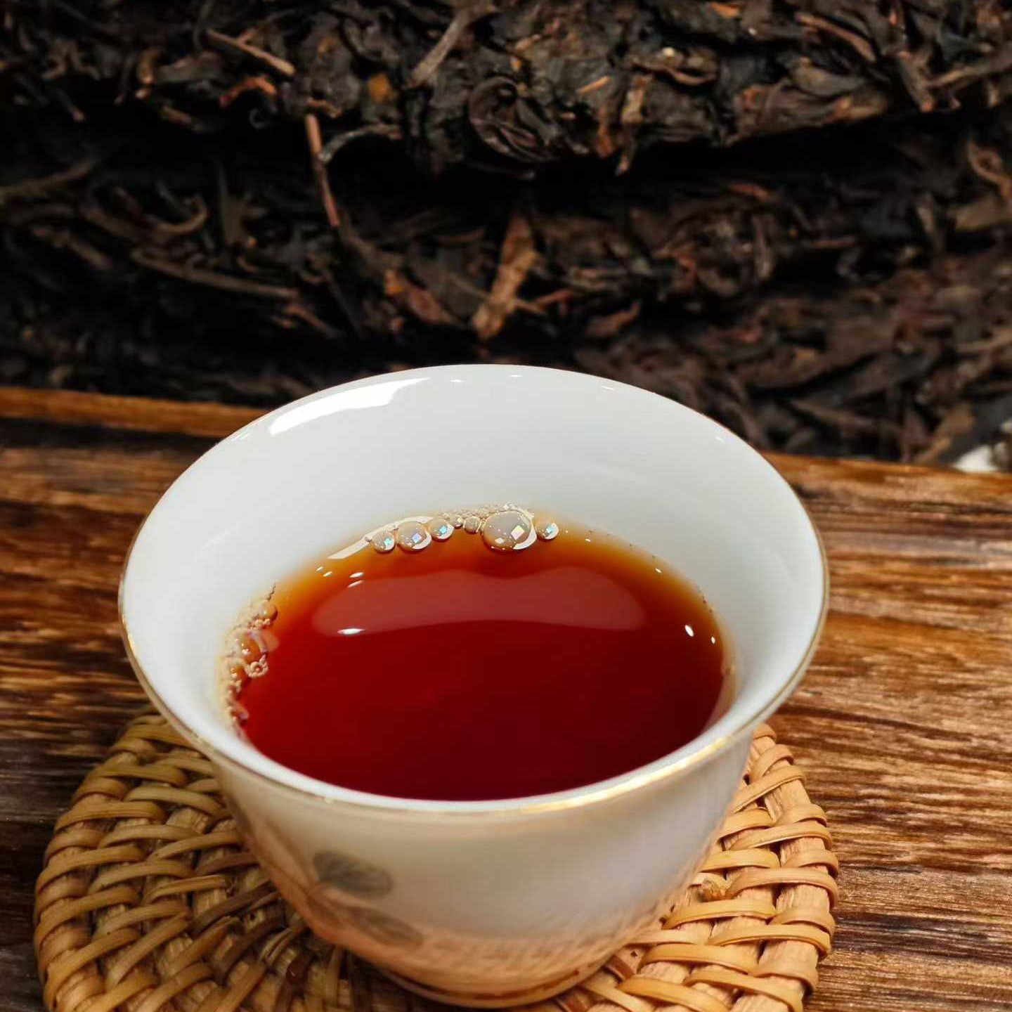 Rare 1950s Antique Songpin Red Label Raw Pu-erh Tea 357g
