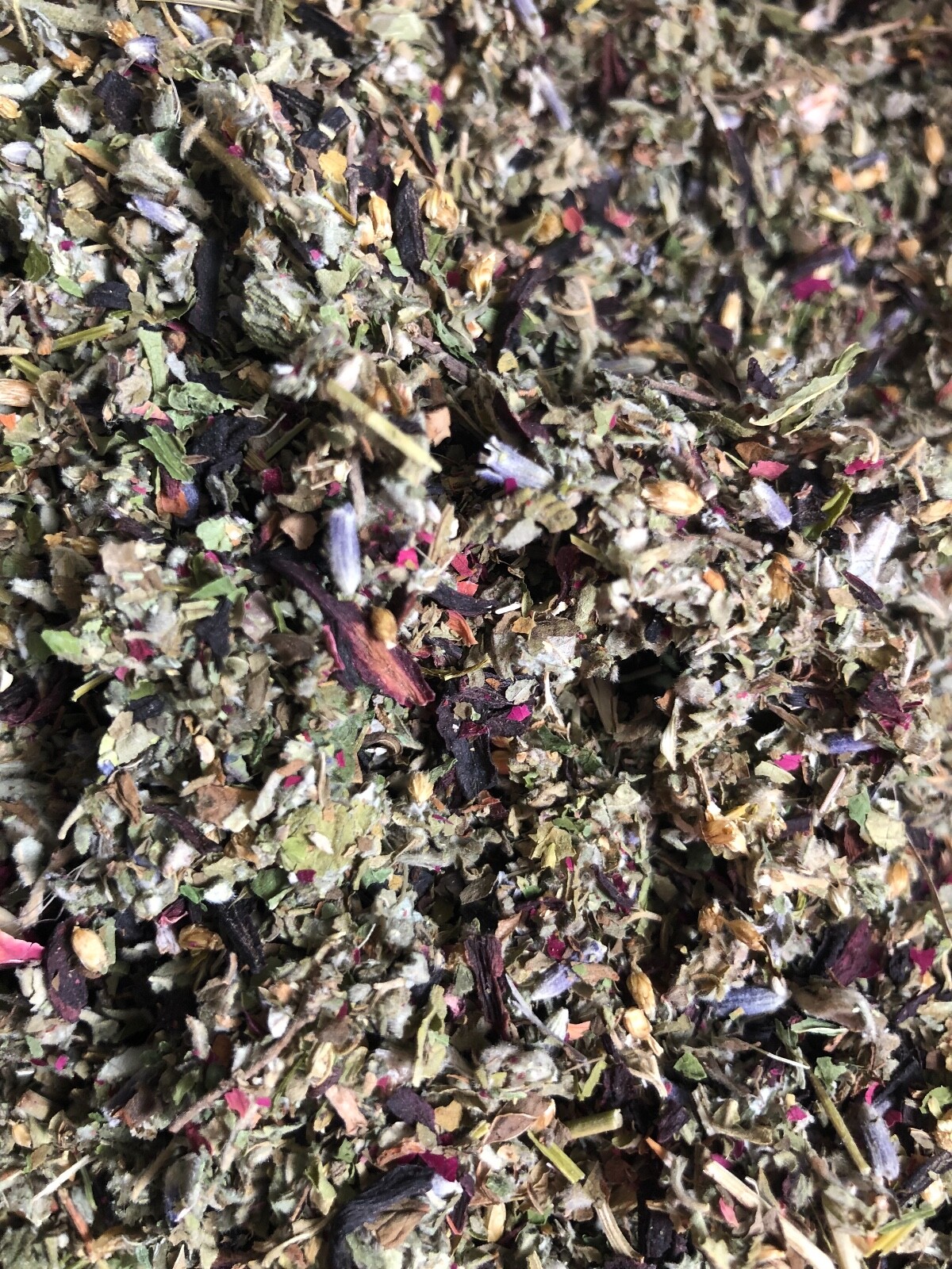 Lavender Yarrow Marsh Hibiscus Mint Rose Skullcap Damiana Raspberry – no.48 mix