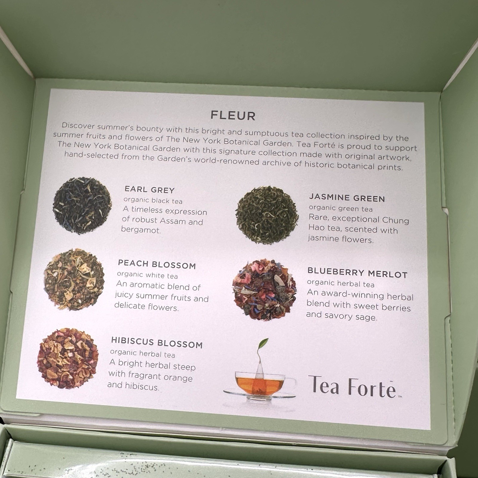 Tea Forte Fleur Gift Set with Cafe Cup Tea Tray and 10 Handcrafted Tea Infusers