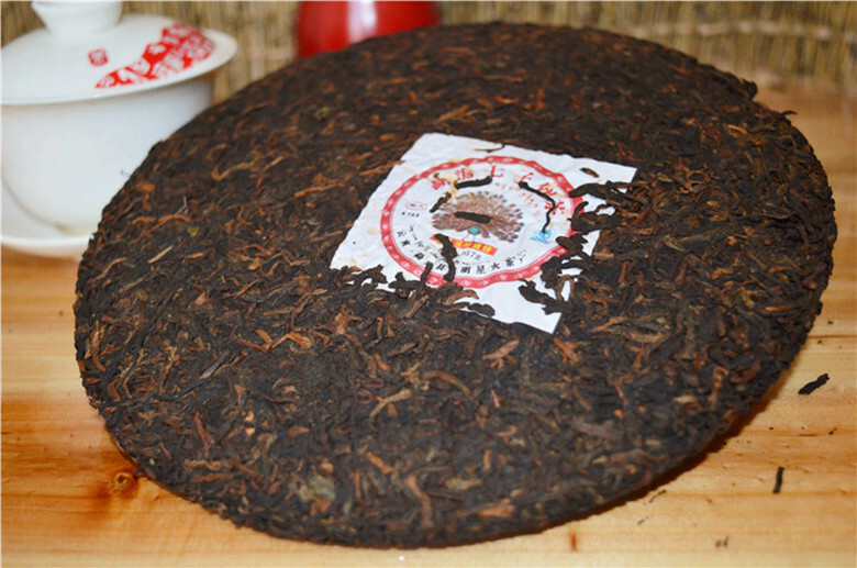 Golden Peacock Special Grade Cake * 2012 Li Ming Spark Pu-erh Puer Tea Ripe 357g