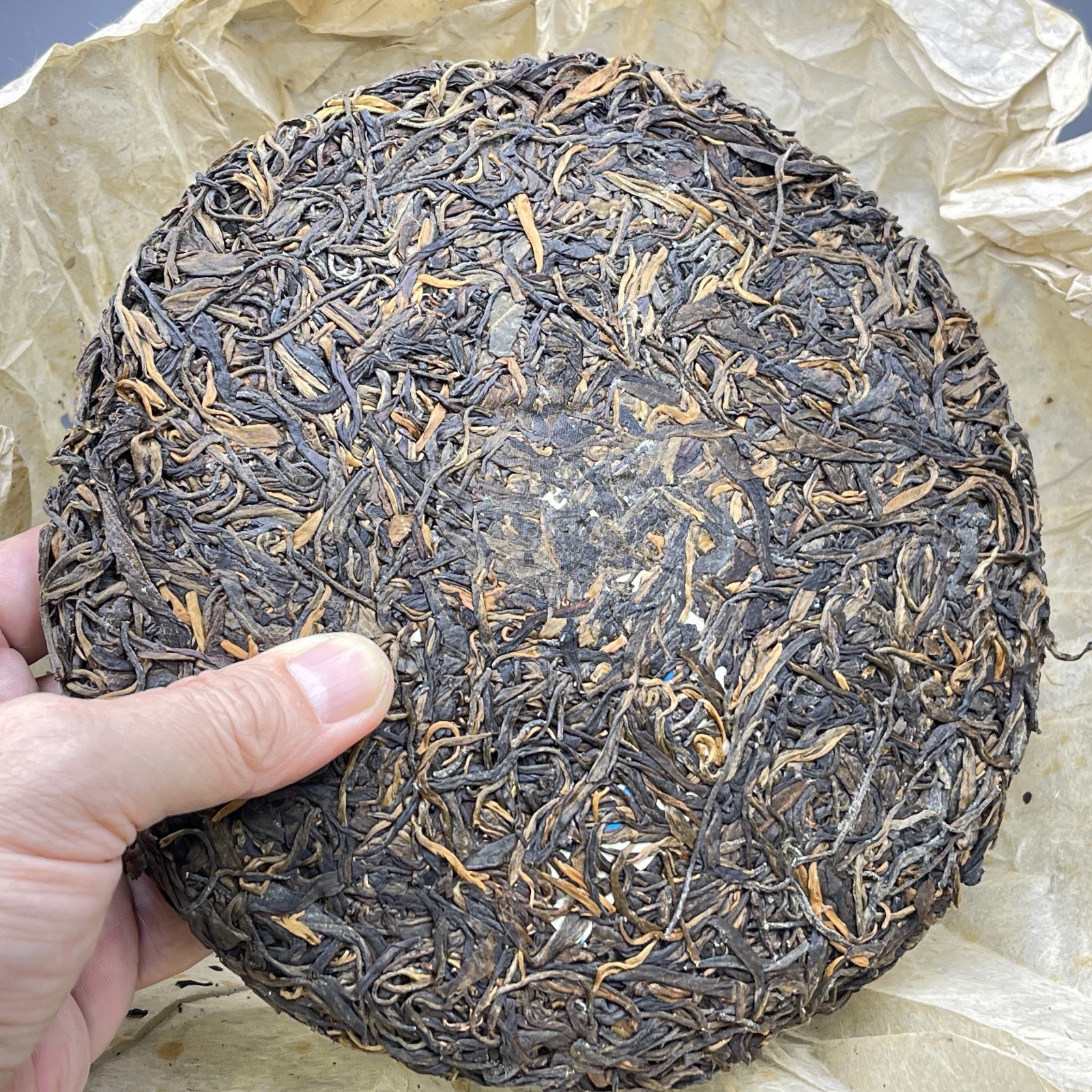 Aged Raw Puer Tea Cake – Vintage Style “Big Blue Mark” Wrapper-357g