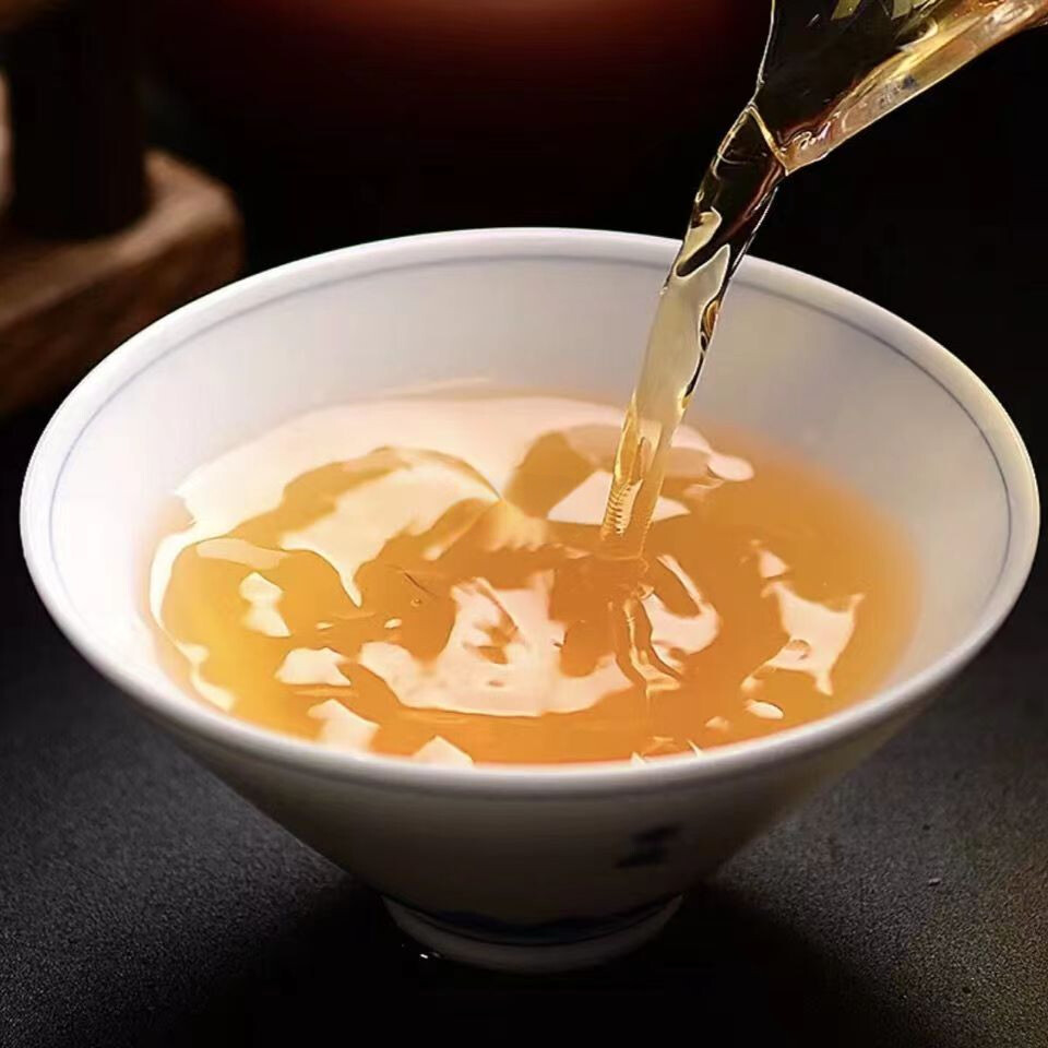 357g Yiwu Raw Puerh Tea Cake Yunnan Old Tree Pu-erh Sheng Tea Big Leaf Pu’er Tea