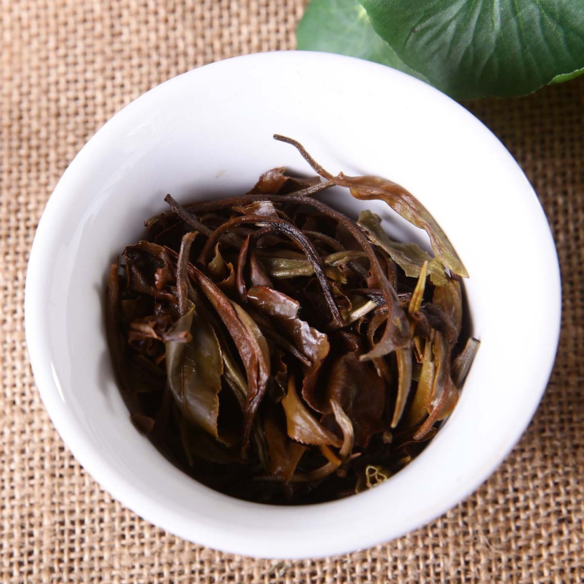 Premium Yunnan Moonlight White Pu’er Tea 357g Natural Raw Yueguangbai Cake