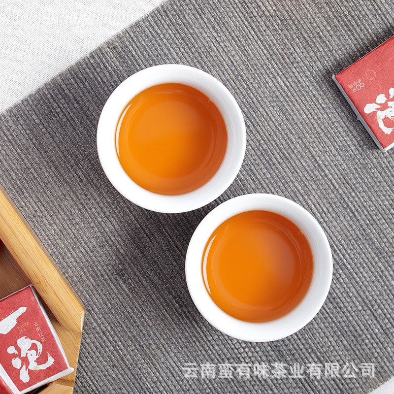 500g Yunnan Fengqing Ancient Tree Dian Hong Bulk Black Tea Small Square Pieces