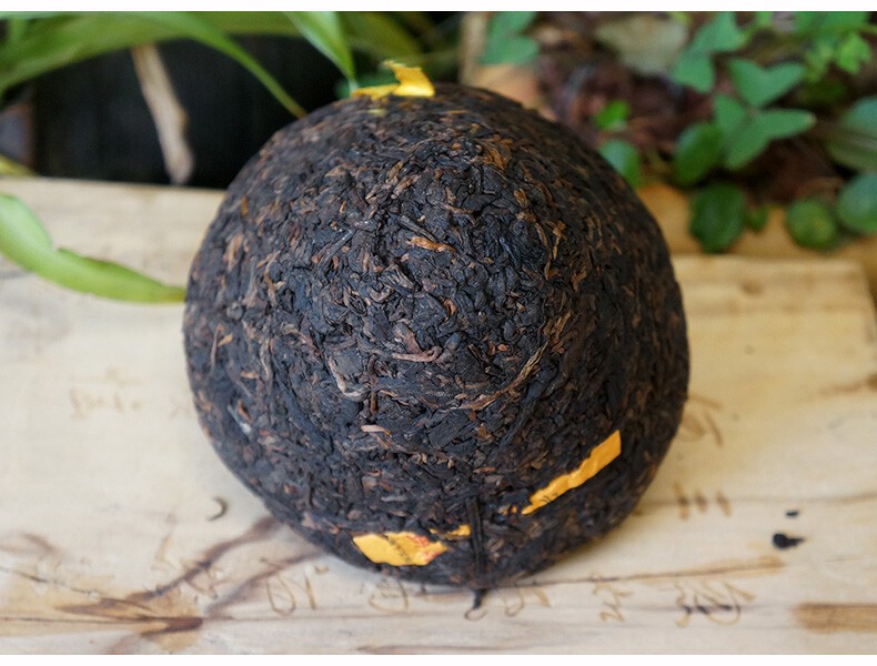 2017 Xiaguan Shang Pin Jin Si Da Xue Shan Jin Cha TuoCha Ripe Puer Tea 250g