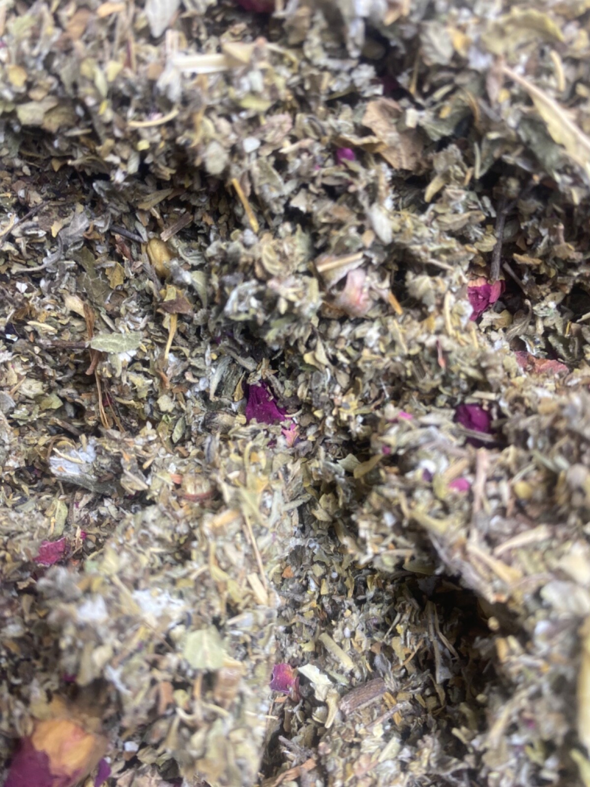 tulsi holy basil jasmine rose damiana raspberry leaf mullein no.71 mix – 1 oz.