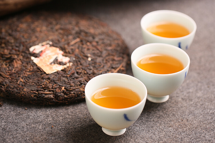 2003 Kong Ming Shan Pressed Qizi Cake of Yiwu Classic Tea Puerh Puer Raw 357g