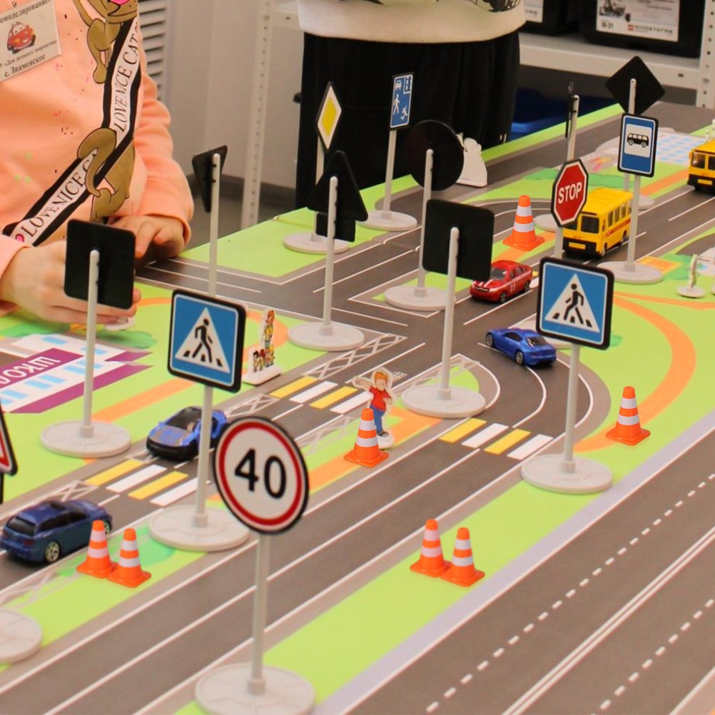 7Pcs DIY Traffic Sign Road Cones Toys for Kids Imaginative Play