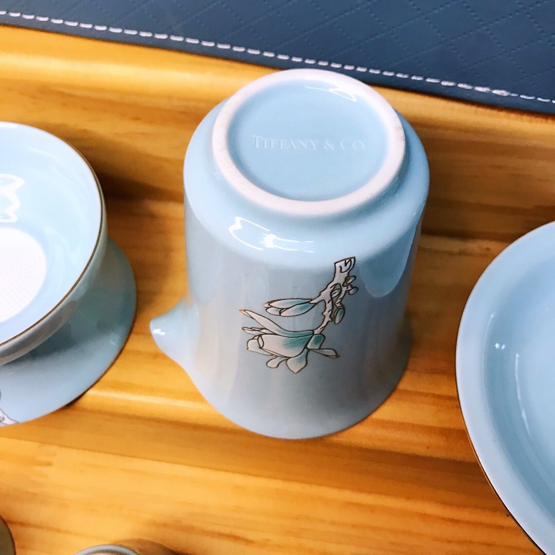 Tiffany 23-Piece Tea Set in High-Quality Leather Case
