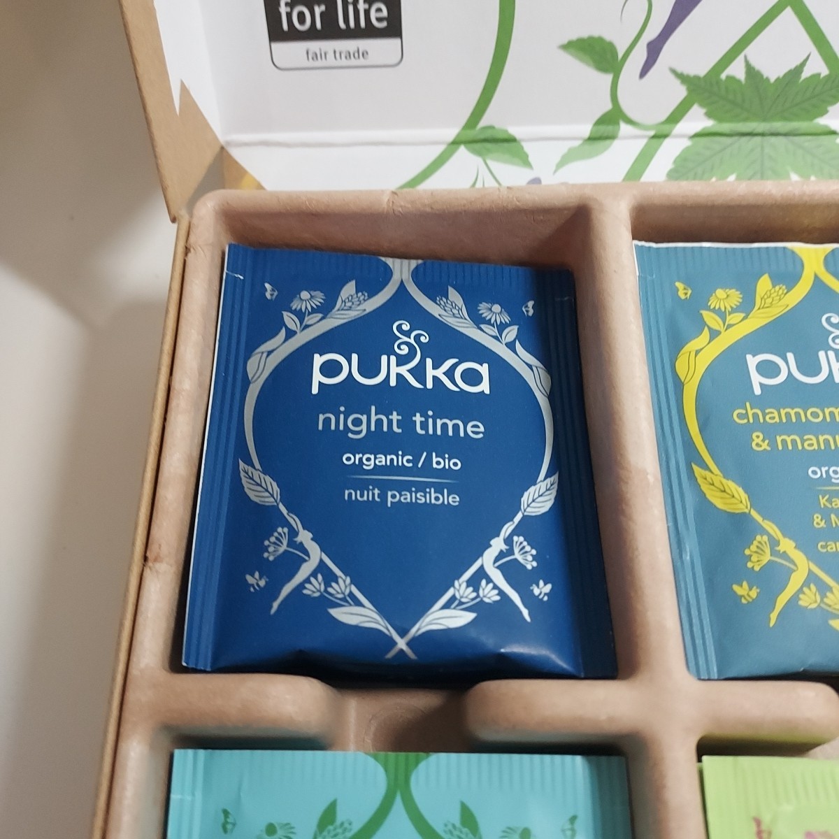 Pukka Organic Tea Relax Selection Box Gift Set 45 Sachets of 5 Herbal Blends NEW