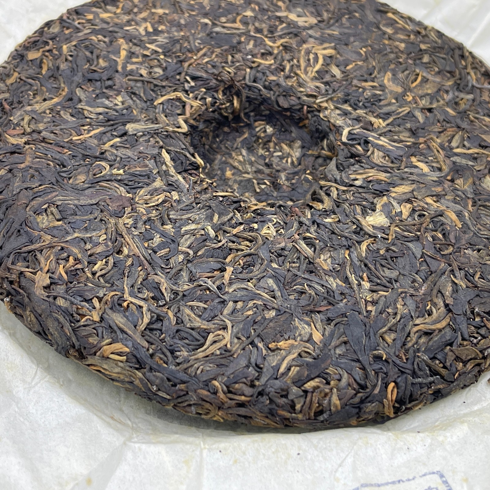 Youle Raw Pu-erh Tea Cake 375g – “Cheng Yun” Series by Yuanyuantang