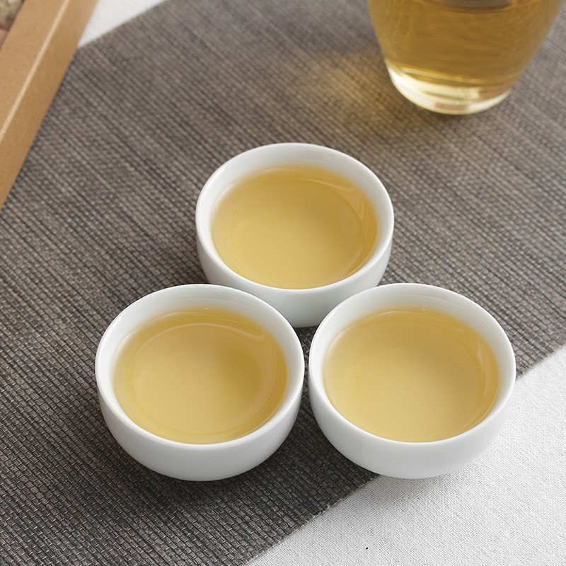 140g Yunnan Pu’er Raw Tea 18 Pcs Handmade Dragon Ball Flower Tea Gift Box Set