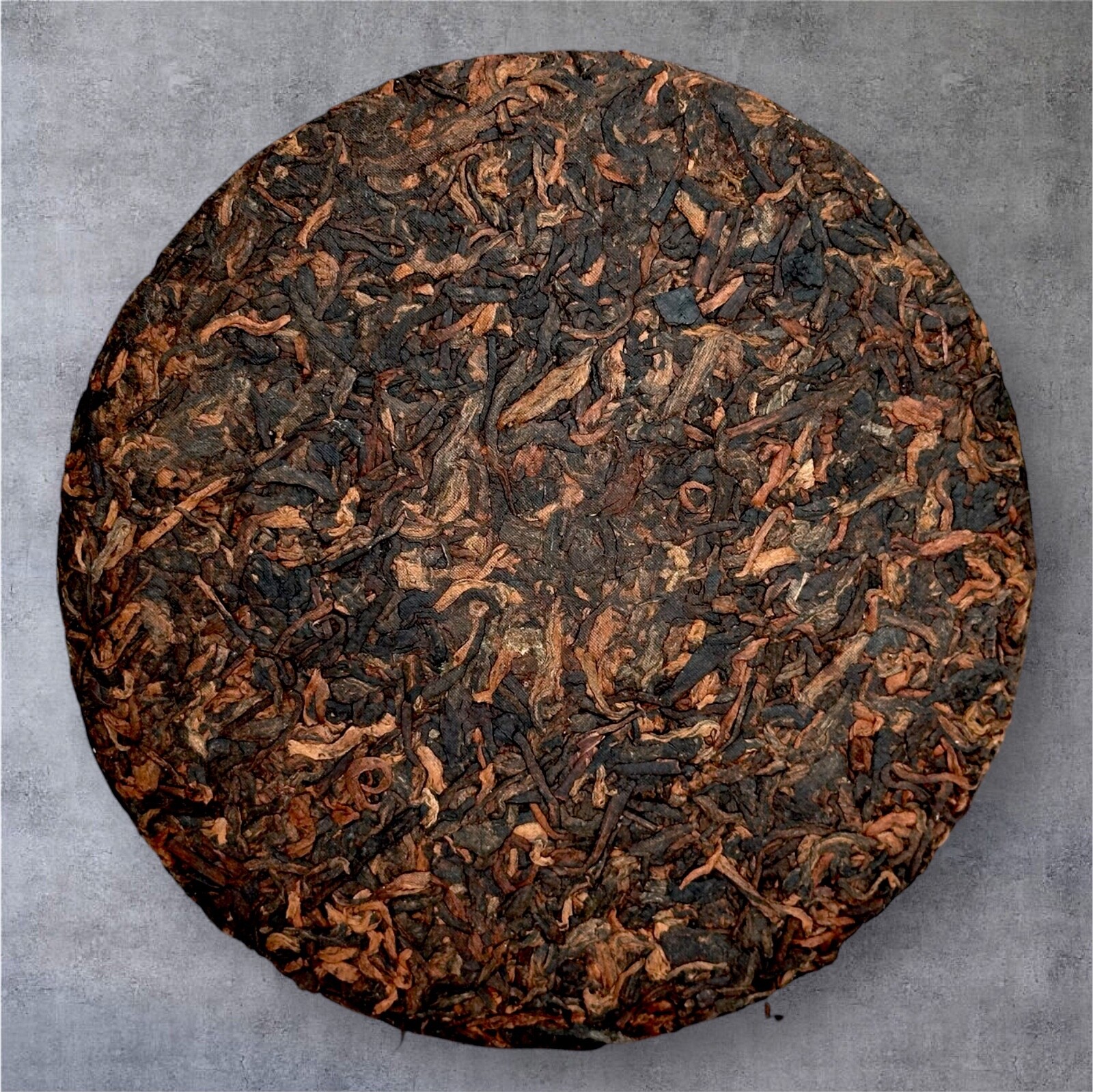 Golden Sip 2022 Shu Puer Icelandic Red Essence of Vitality Aged Pu-erh Tea Cake
