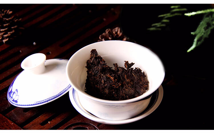 2009 Heaven Earth Menghai Royal Golden Buds Ripe Pu-erh Old Arbor King Tea 357g