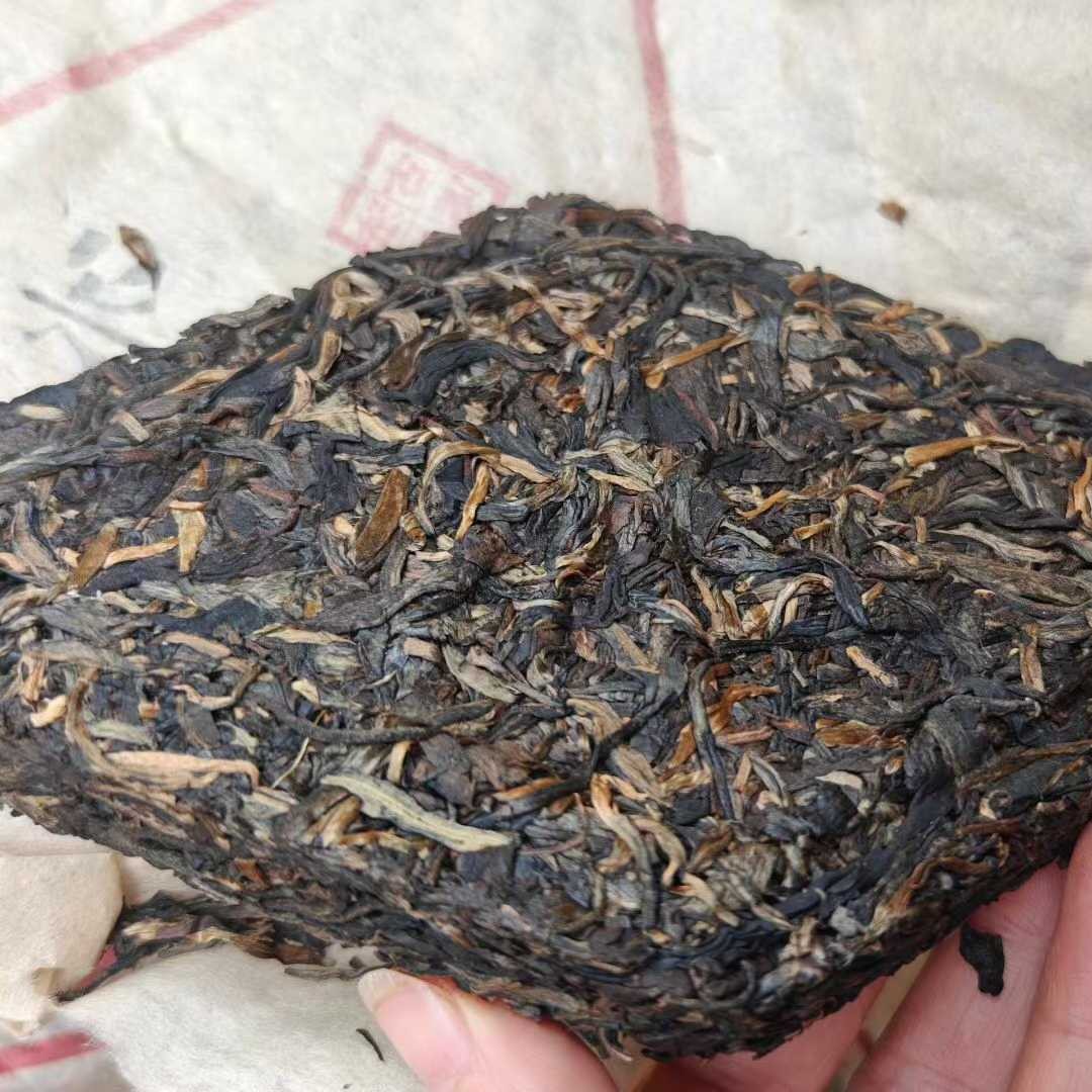 2009 Bingdao Nuowu Ancient Raw Pu-erh Diamond Tea Brick 200g*4