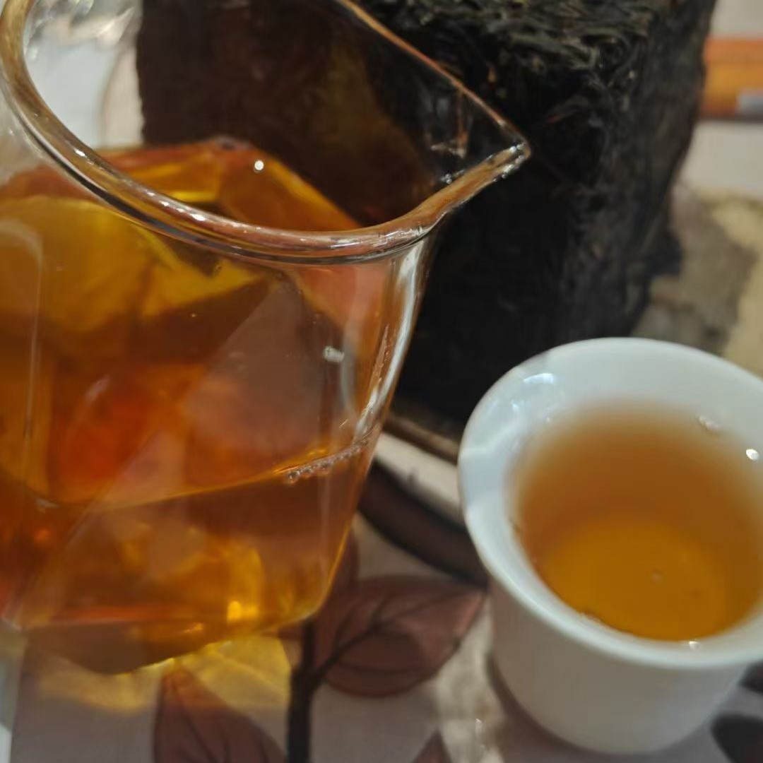 2009 Lao Man’e Sweet Ancient Tree Raw Pu-erh Tea 480g | Aged Sheng Cake