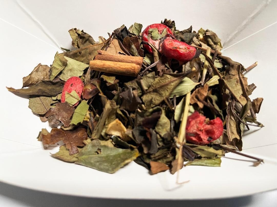 White Mutan Handmade 3oz Exotic Peach Leaf Tea
