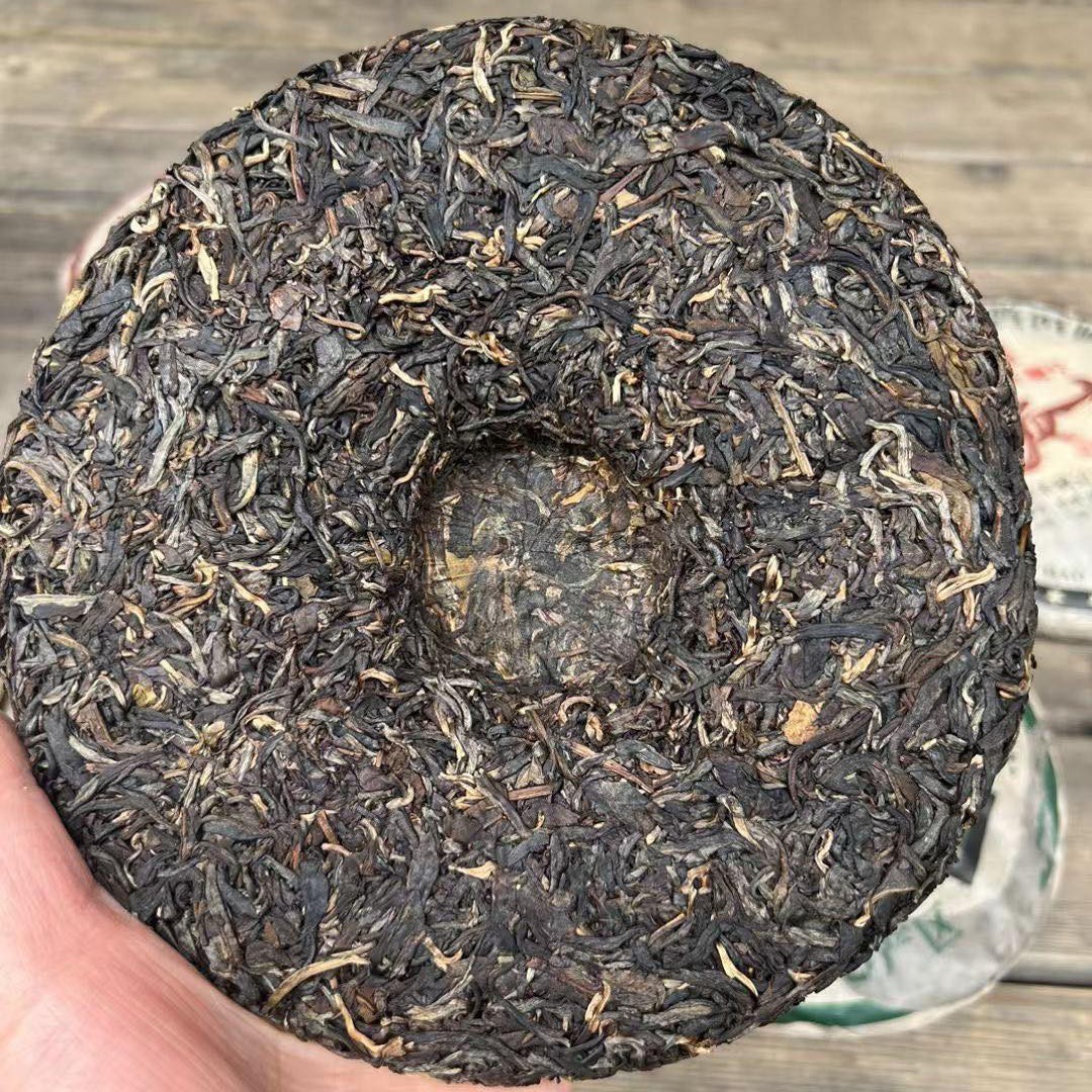 1990s Golden Five Mountains Aged Pu’er Tea Cake, 357g × 6