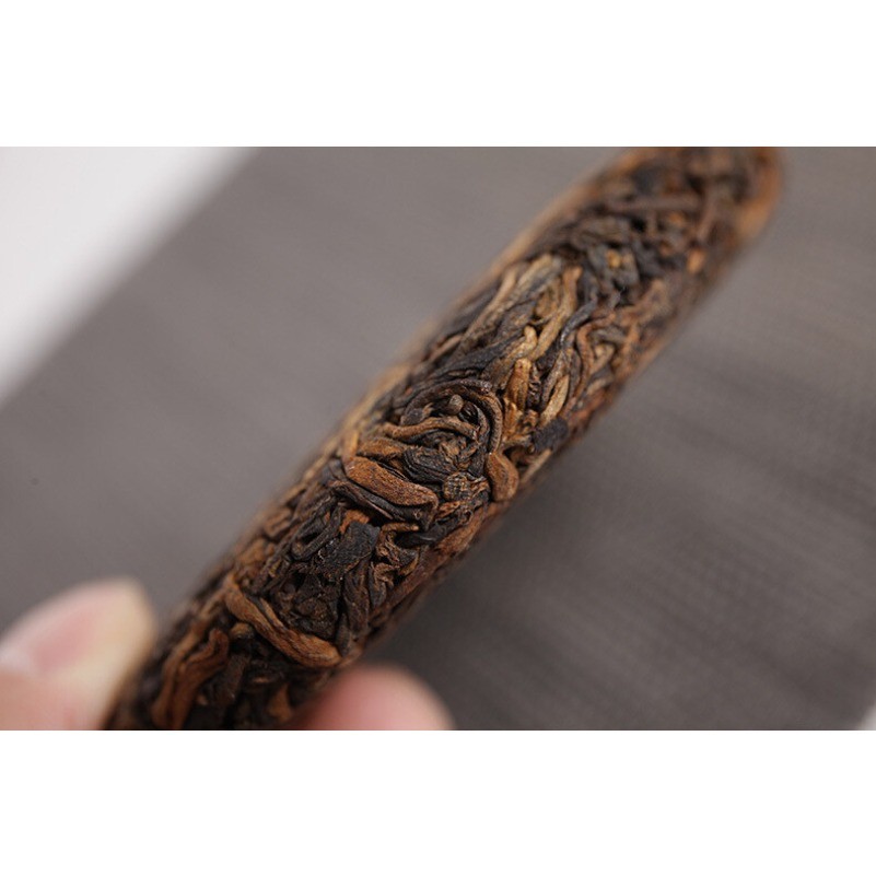Yunnan Raw Material Puerh Cake Tea Golden Bud Small Cake Palace Ripe Tea 100g