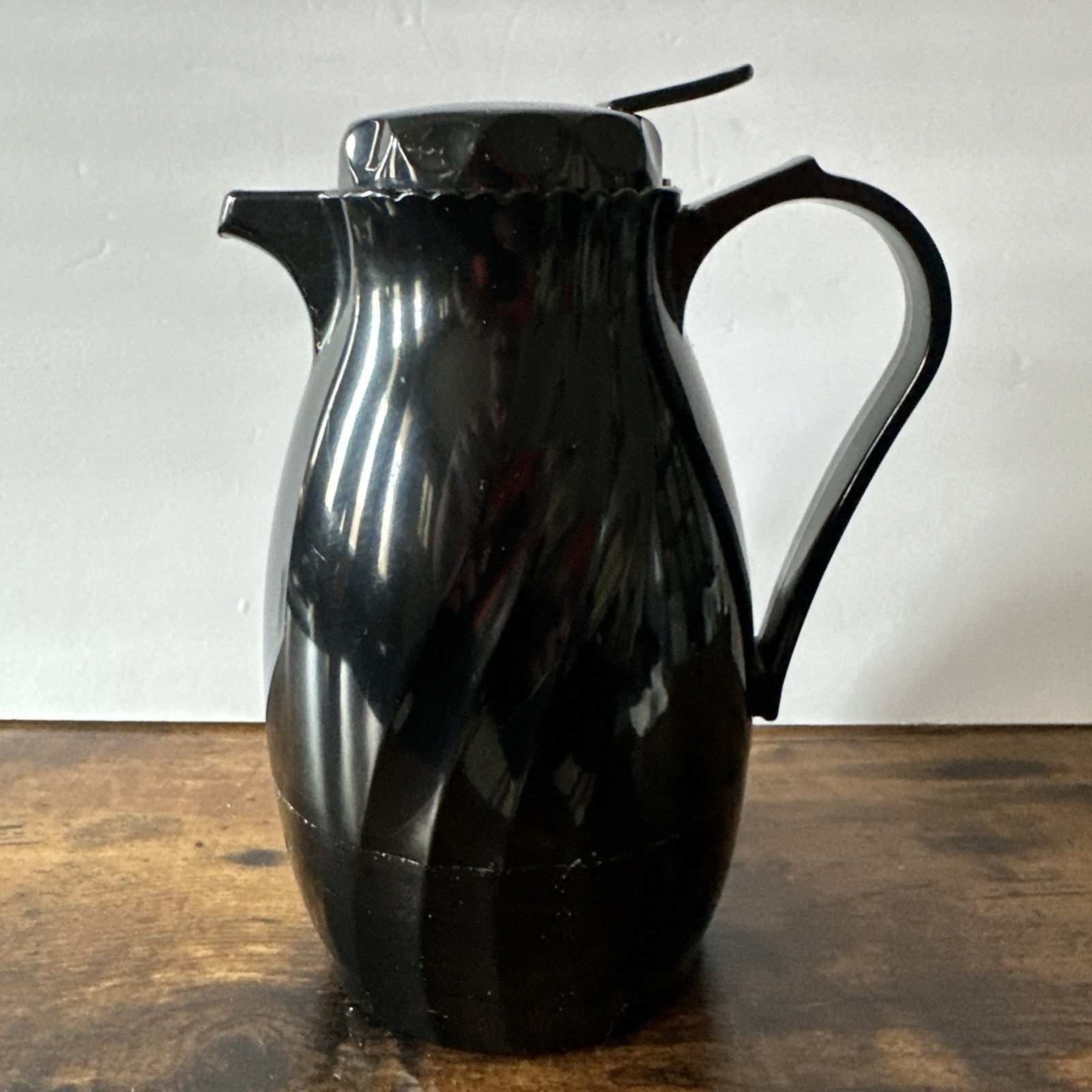 Coffee Tea Twist And Serve 40 Oz Resteraunt Seving Container Used