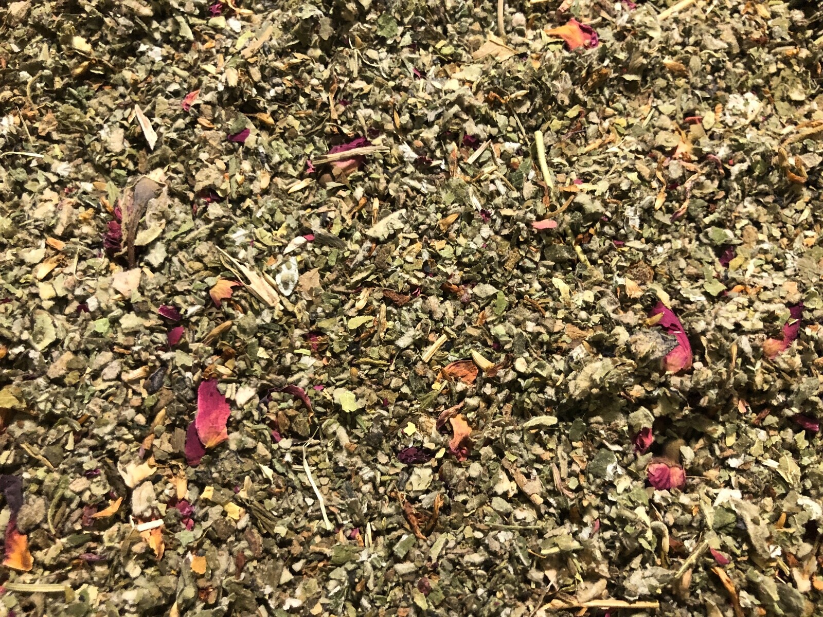 Red Roses Red Clover Tops Red Raspberry Leaf Mullein Marshmallow -no.40 herb mix