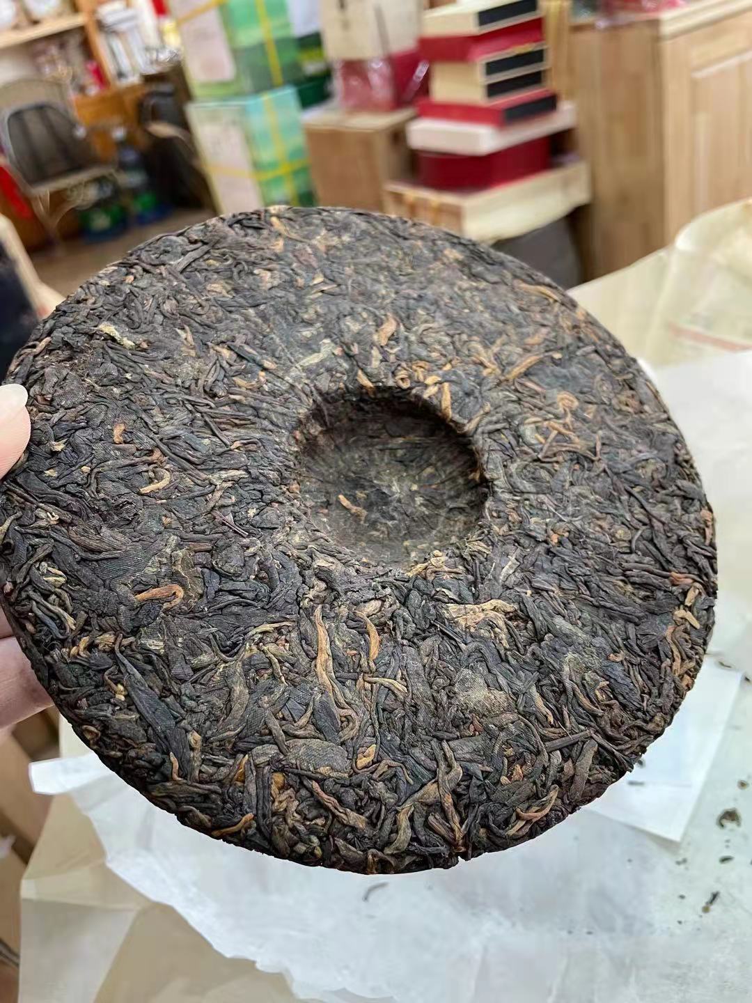 Yi Dai Zong Shi * 2021 Haiwan Old Comrade Premium Ripe Pu’er Shu Puer Tea 357g