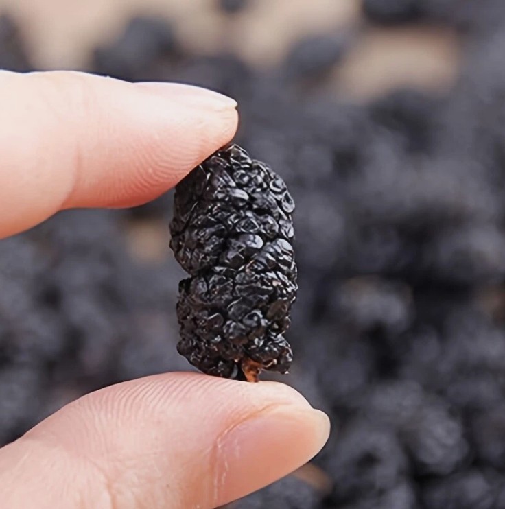President Dried Black Mulberries 10oz Fruit Tea Sun-dried Mulberries Snack Vegan