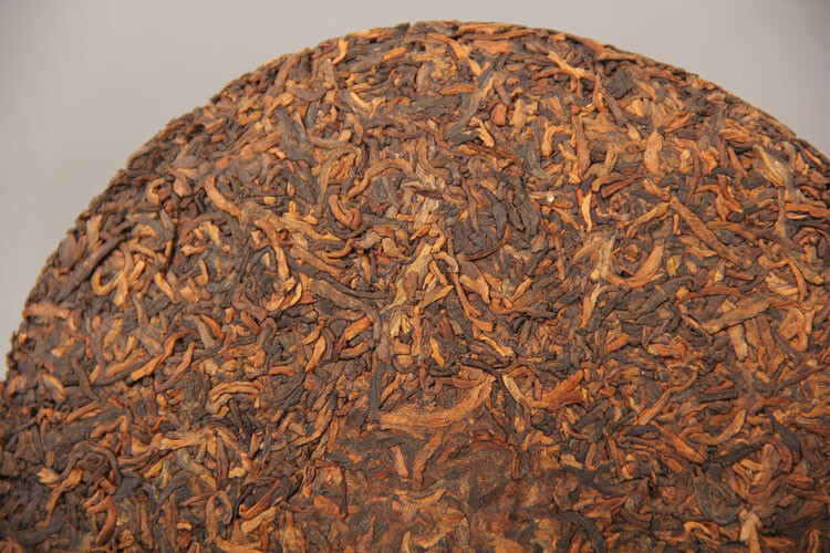 2017 Yunnan Puer GongTing Golden Bud Pu-erh Tea Cake 357g Pu’er Cooked Ripe Tea