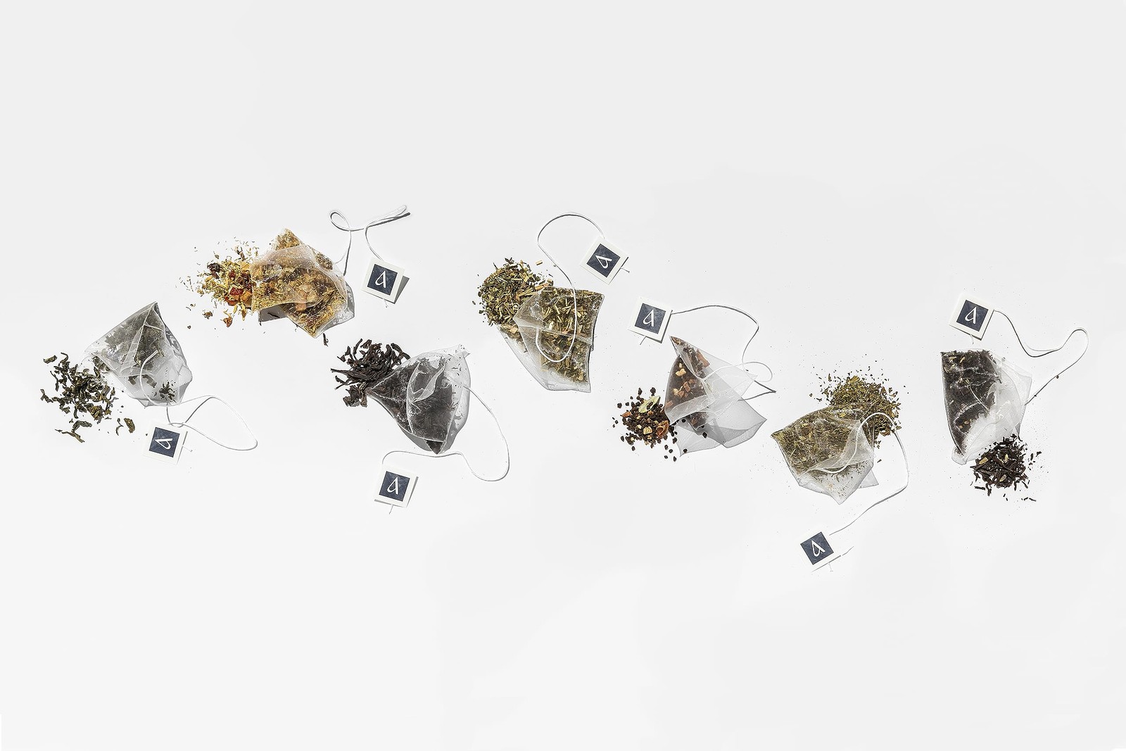 24 PCS English Breakfast Artisanal High Caffeine Black Tea Pyramid Sachets