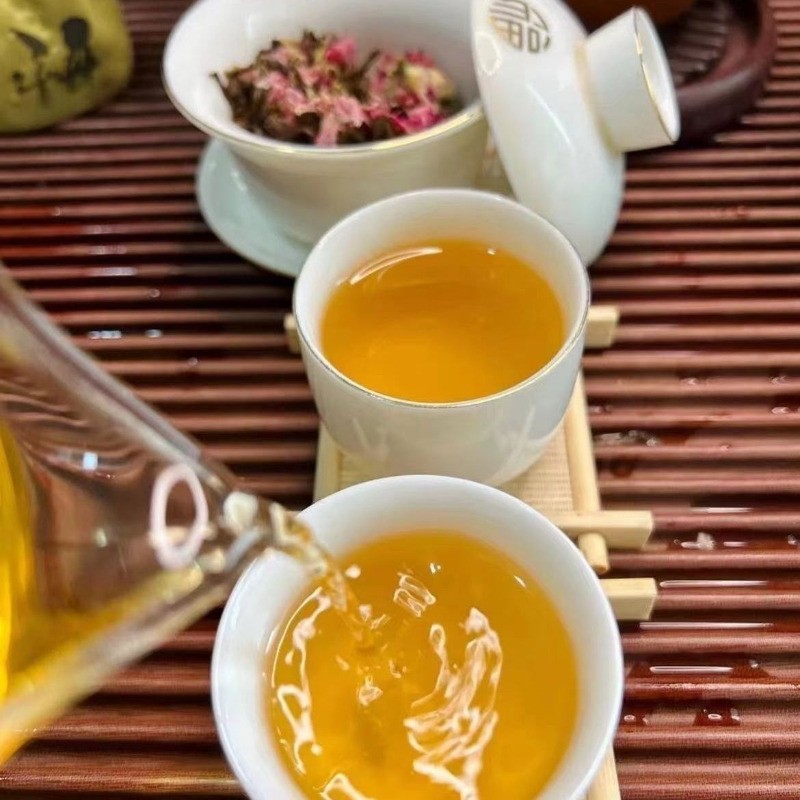 200g Yunnan Classic Rose Flower Tea Cake Dianhong Fragrant Sweet Beauty Tea