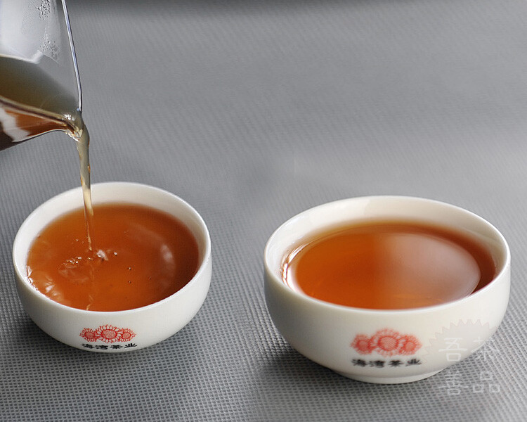 Liang Zai Pin * 2013 Haiwan Old Comrade Ancient Tree Pu-erh Pu’er Tea Ripe 400g