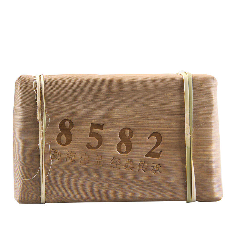 Yunnan Menghai 8582 Raw Pu Erh Tea Brick Sheng Pu Erh Aged Tea 250g
