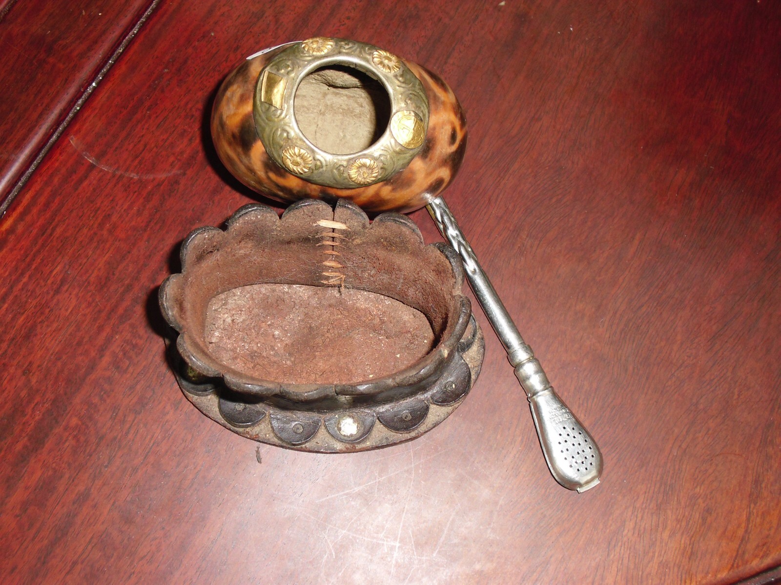 Mate Gourd Yerba Galleta base cuero Bombilla used Argentina Uruguay Brazil usado