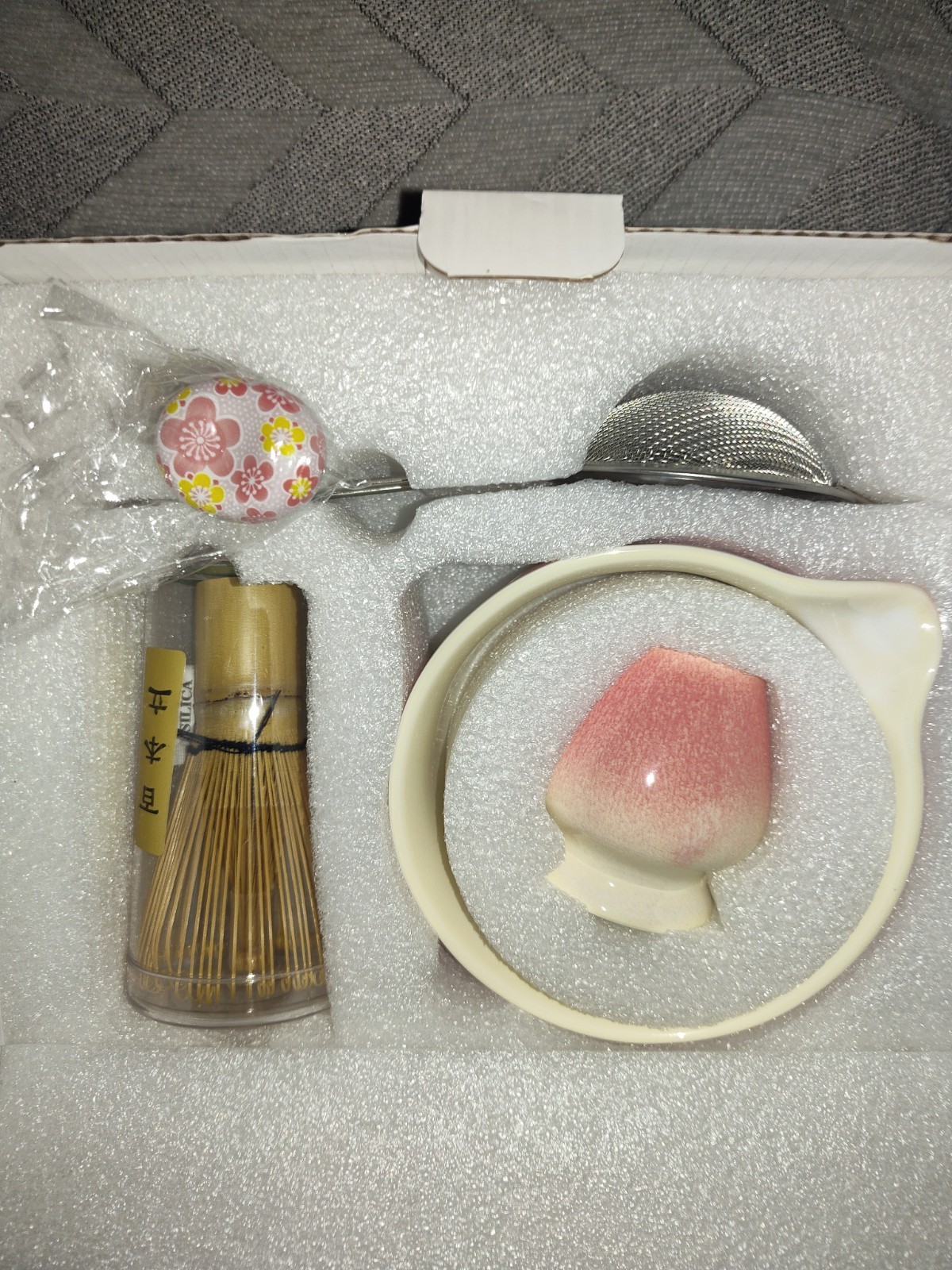 Matcha Whisk Set Pink, 6 Pcs Matcha Set Includes Matcha Bowl with Spout,Open Box