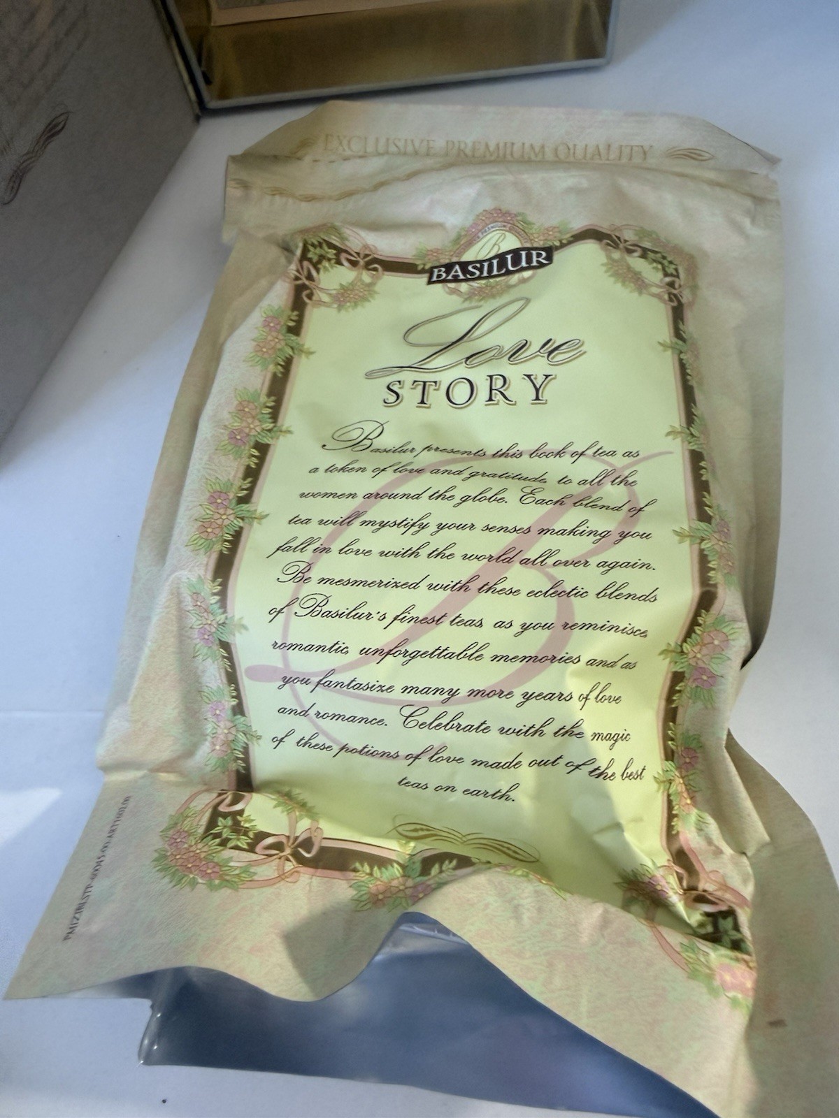 Basilur Ceylon Black Tea Book Collection, Love Story Volume II, (3.5oz)
