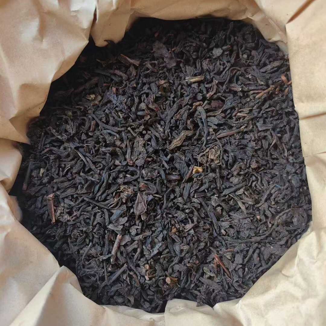 1980s Shenchang Zhan Jin Qian Mark Liu Bao Tea, 800g Basket