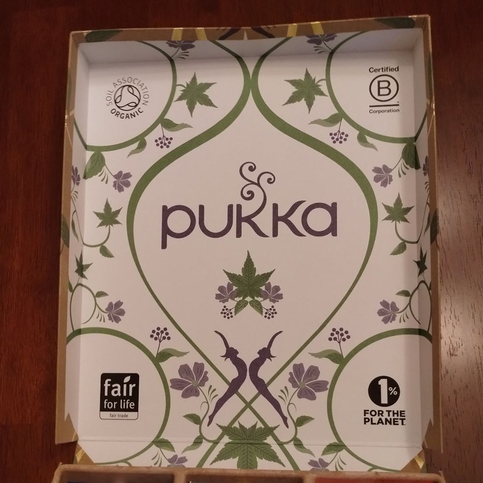 Pukka Organic Tea Relax Selection Box Gift Set 45 Sachets of 5 Herbal Blends NEW