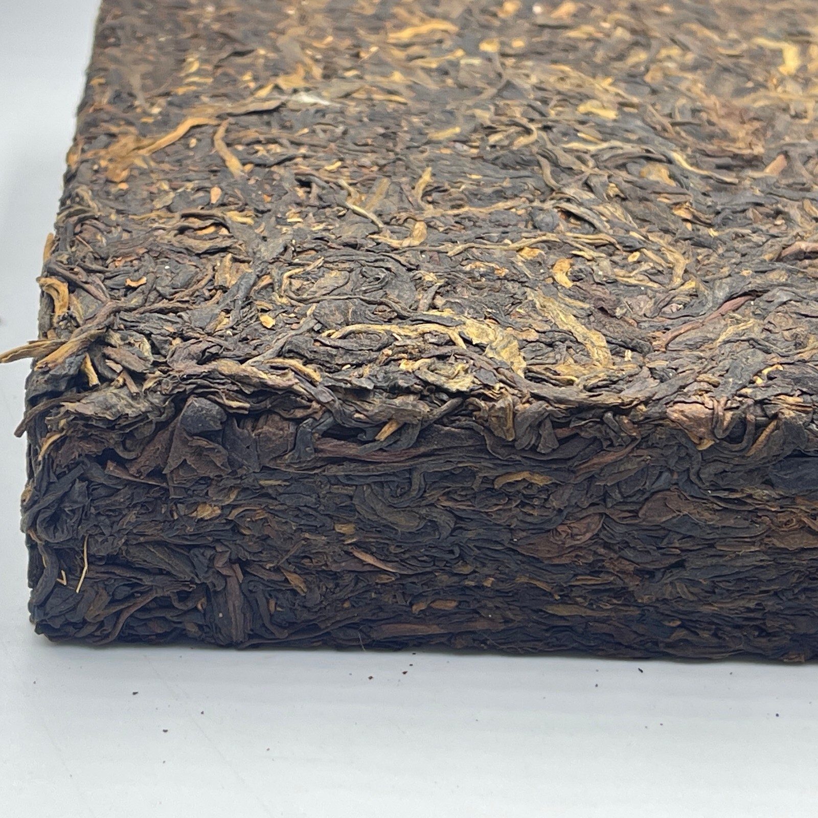 Pu-Erh tea,2000,Xishuangbanna, Yunnan Wild Ancient Tree Tea Brick,1000g,Raw